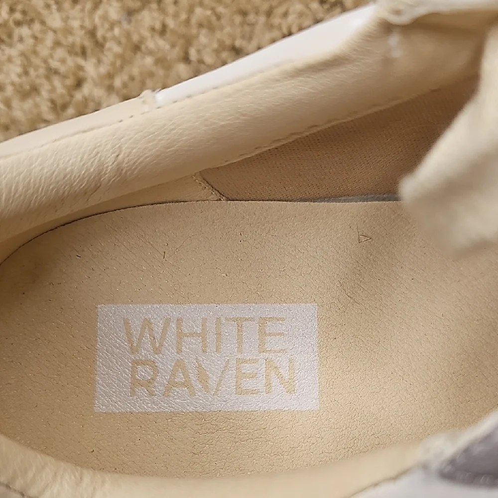 White Raven‎ Women's Stylish Cream and Tan Women's Sneakers
